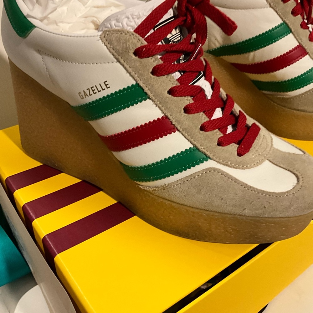 Gucci Adidas Tessuto GG Supreme Gum Wedge 💕💜 - Picture 2 of 4